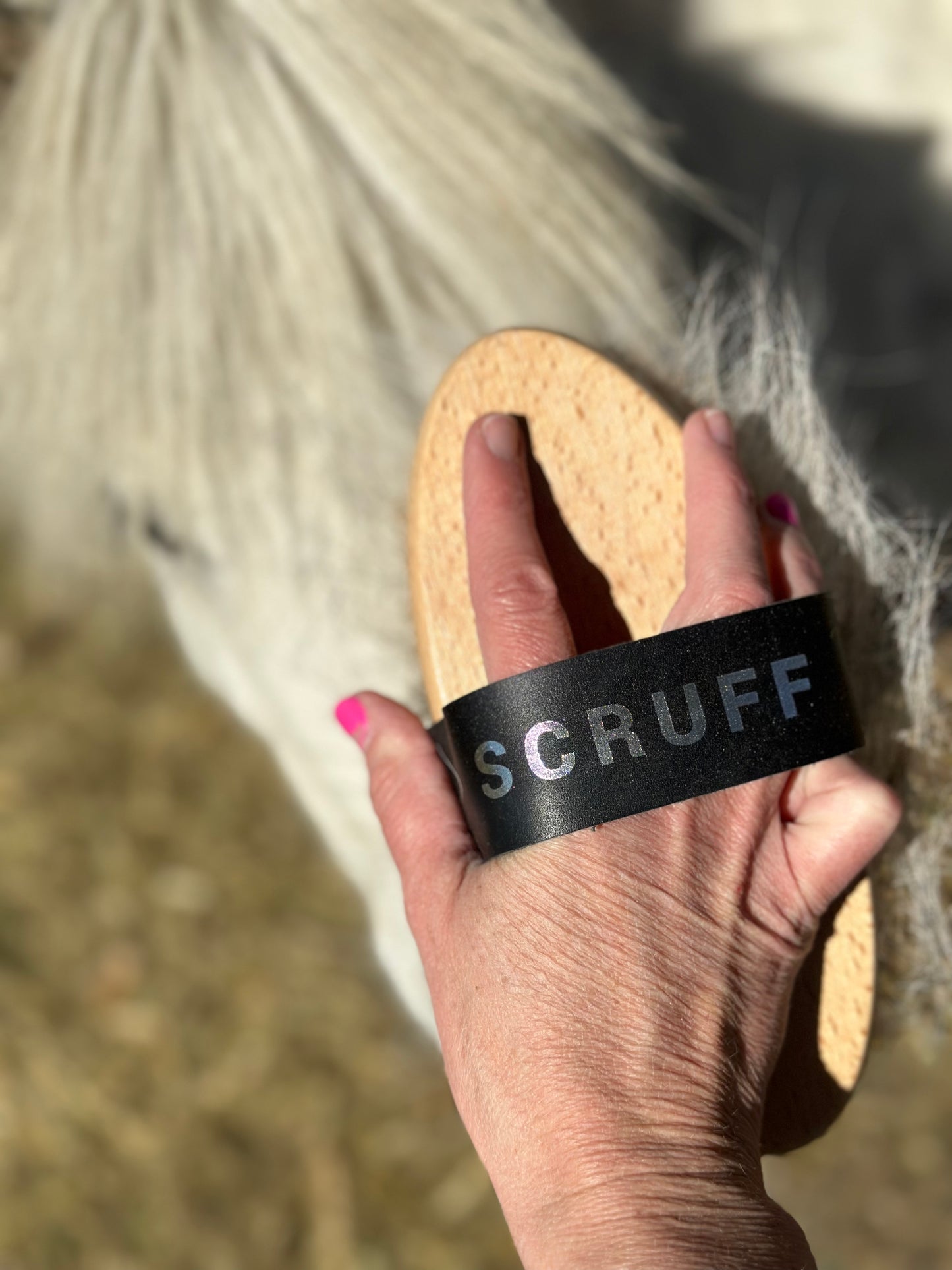GeeGee COLLECTIVE | 'Scruff' Body Brush